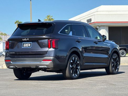 New 2026 Kia Sorento SX image 3