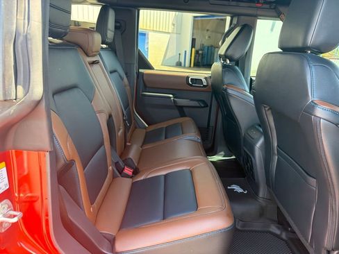 Certified 2024 Ford Bronco Outer Banks AWD/4WD image 35