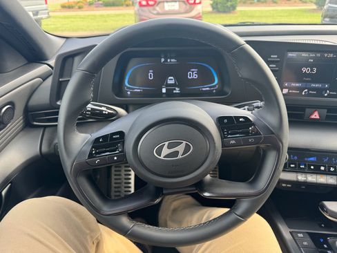 Used 2026 Hyundai Elantra Sport FWD image 22