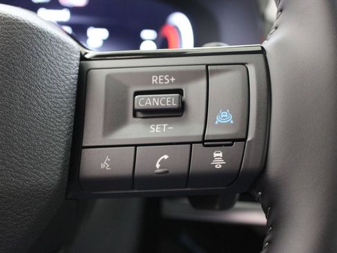 New 2026 Nissan Pathfinder SL FWD image 25