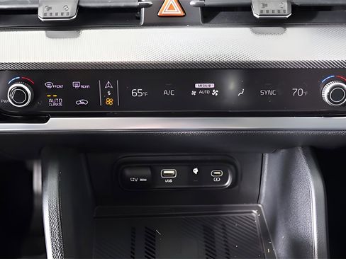 Used 2024 Kia Sportage SX image 22