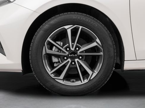 Used 2024 Kia Forte LXS FWD image 44