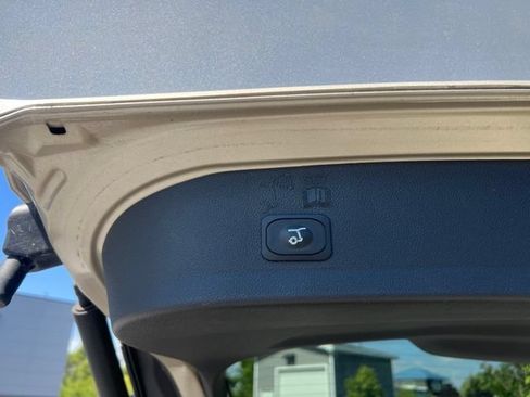 Used 2018 Ford Escape SEL AWD/4WD image 19