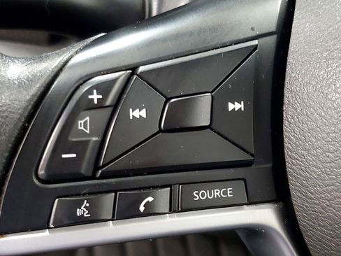 Used 2018 Nissan Kicks S image 25