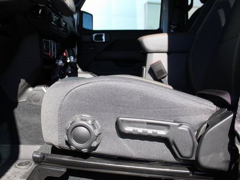 Used 2024 Jeep Wrangler Sahara w/ Technology Group image 13