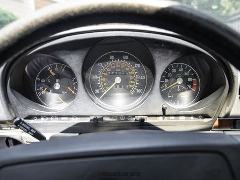 Used 1988 Mercedes-Benz 560 SL image 24