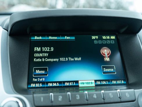 Used 2015 Chevrolet Equinox LT w/ Driver Convenience Package image 15