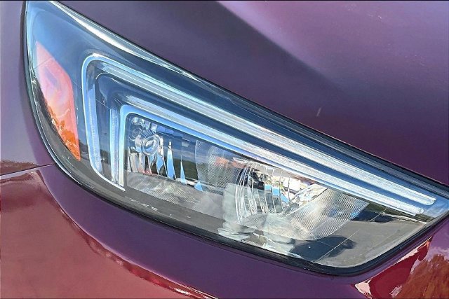 Used 2021 Buick Encore Preferred w/ Safety Package FWD image 32