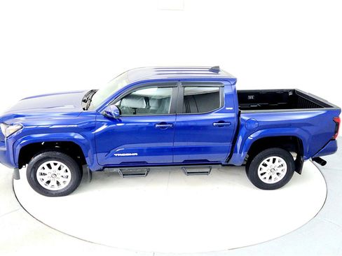 Certified 2024 Toyota Tacoma SR5 image 15