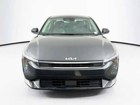 Used 2025 Kia K4 FWD image 2