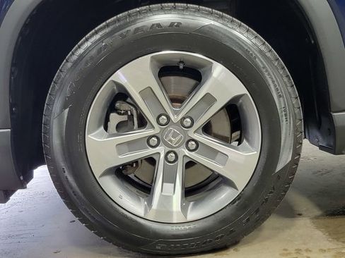 Certified 2025 Honda Pilot EX-L image 9