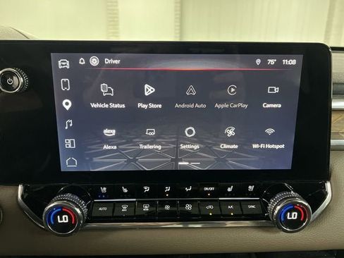 Certified 2025 GMC Canyon Denali AWD/4WD image 13