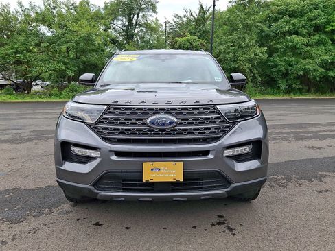 Certified 2023 Ford Explorer XLT w/ Equipment Group 202A AWD/4WD image 2