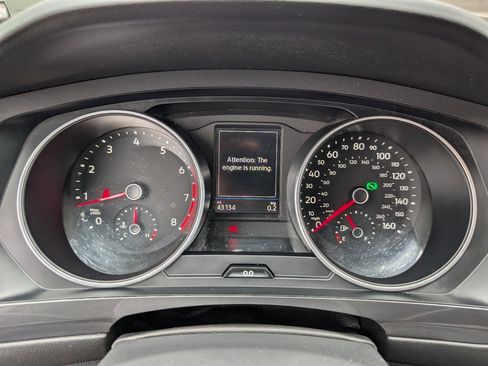 Used 2021 Volkswagen Tiguan S image 20