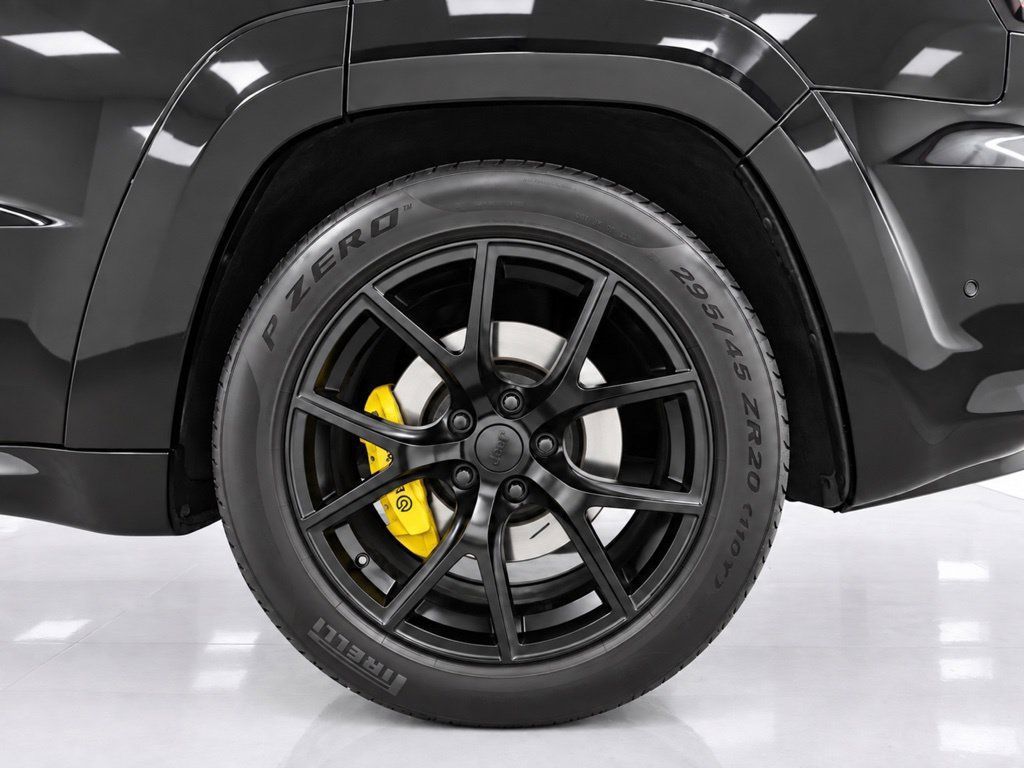 Used 2018 Jeep Grand Cherokee Trackhawk AWD/4WD image 14