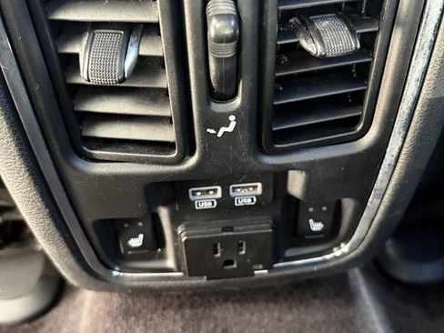 Used 2016 Dodge Durango R/T w/ Trailer Tow Group IV image 23