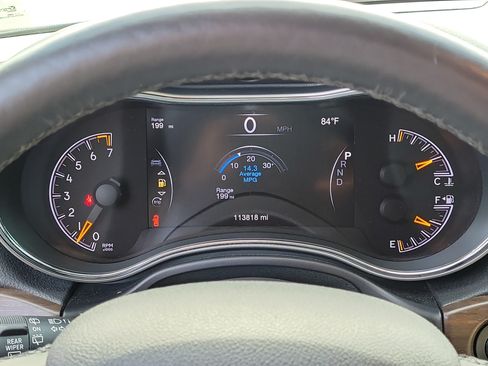 Used 2018 Jeep Grand Cherokee Limited RWD image 29