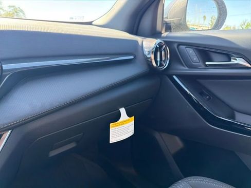 New 2026 Chevrolet Equinox LT w/ Safety and Technology Package FWD image 31