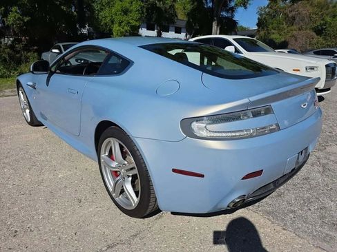 Used 2011 Aston Martin V8 Vantage V8 Coupe 2D image 5
