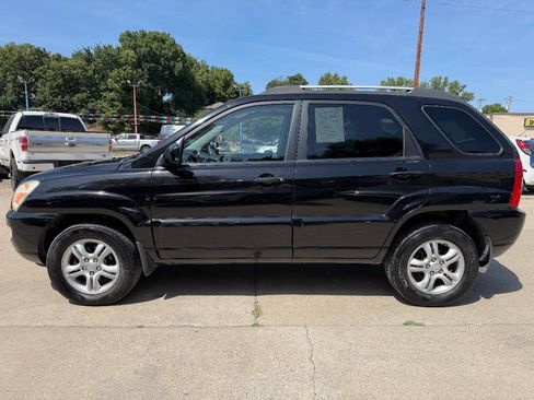Used 2008 Kia Sportage EX w/ Luxury Pkg FWD image 4