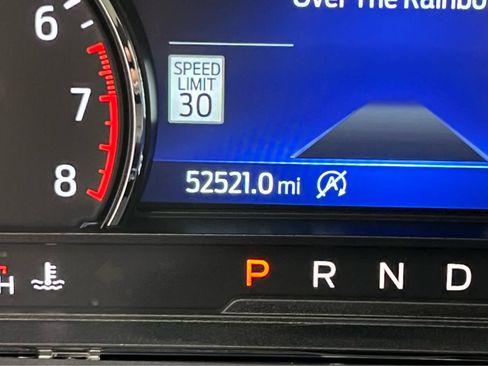 Used 2021 Ford Explorer XLT w/ Equipment Group 202A image 25