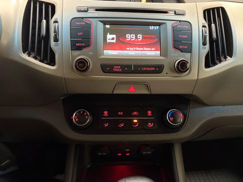 Used 2015 Kia Sportage LX image 13