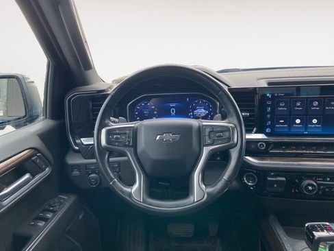 Used 2022 Chevrolet Silverado 1500 RST w/ Rally Edition AWD/4WD image 12