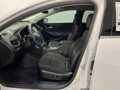 Used 2024 Chevrolet Malibu RS image 17