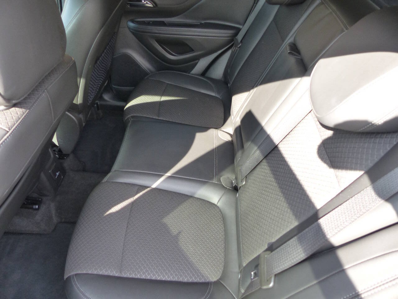 Used 2019 Buick Encore Preferred w/ Safety Package FWD image 19