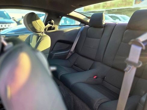 Used 2013 Ford Mustang Coupe RWD image 28