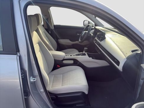 Certified 2023 Honda HR-V LX image 18