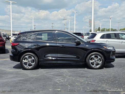 Used 2023 Ford Escape ST-Line w/ Tech Pack #1 AWD/4WD image 7