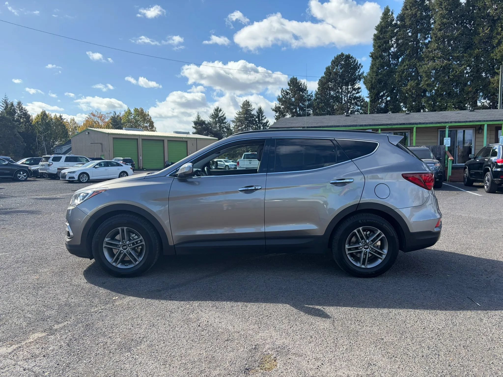 Used 2017 Hyundai Santa Fe Sport w/ 2.4L Tech Package 04 FWD image 6