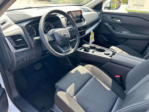 New 2026 Nissan Rogue SV AWD/4WD image 12