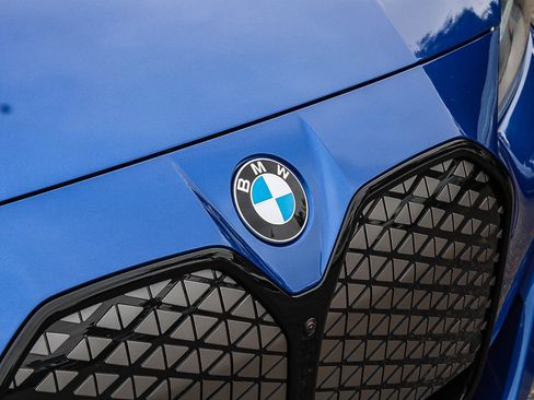 New 2026 BMW i4 eDrive40 w/ M Sport Package RWD image 9