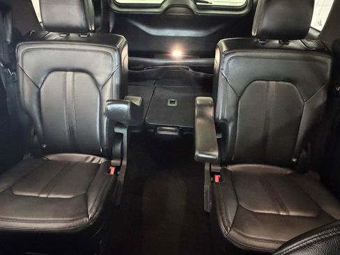 Used 2018 Ford Expedition Limited AWD/4WD image 27