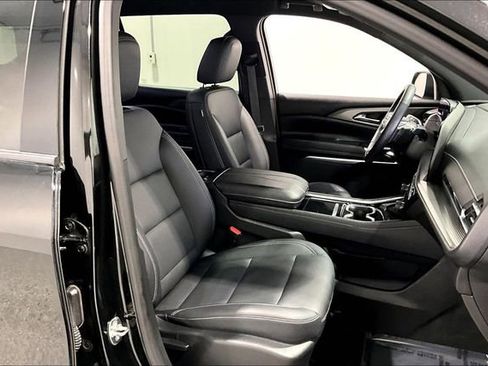 Used 2024 Chevrolet Traverse LT w/ Midnight/Sport Edition AWD/4WD image 31