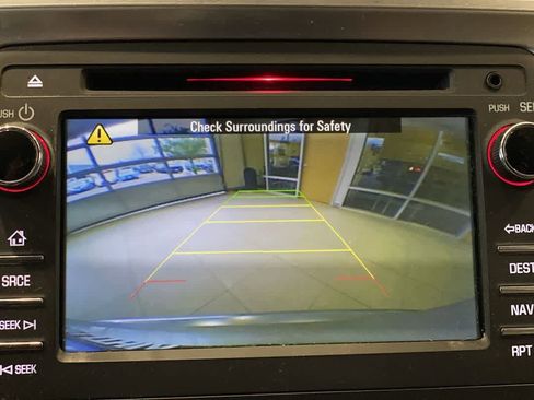 Used 2014 GMC Acadia SLT image 19