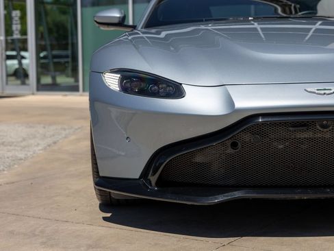 Used 2019 Aston Martin V8 Vantage Coupe RWD image 5