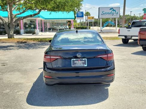 Used 2024 Volkswagen Jetta S FWD image 5