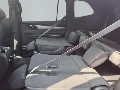 New 2025 Buick Enclave Preferred w/ Power Package image 16