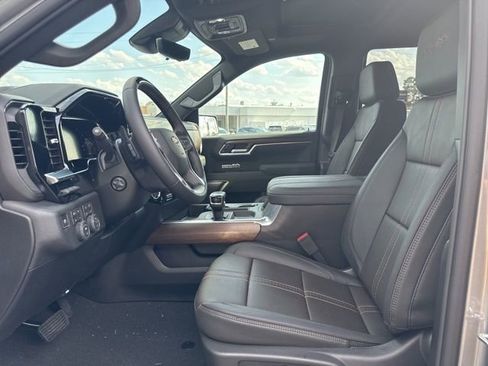 New 2026 Chevrolet Silverado 1500 High Country AWD/4WD image 12