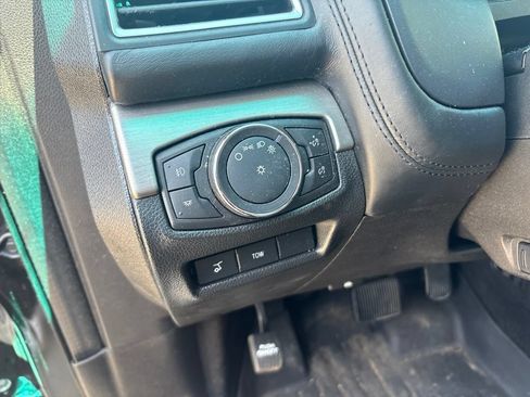 Used 2016 Ford Explorer Platinum AWD/4WD image 15