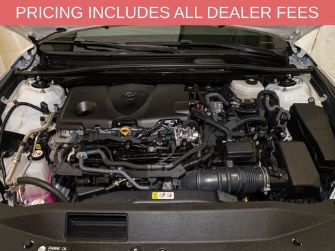 Used 2025 Toyota Camry SE FWD image 18