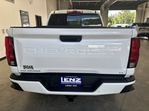 Used 2024 Chevrolet Colorado LT w/ LT Convenience Package II AWD/4WD image 6