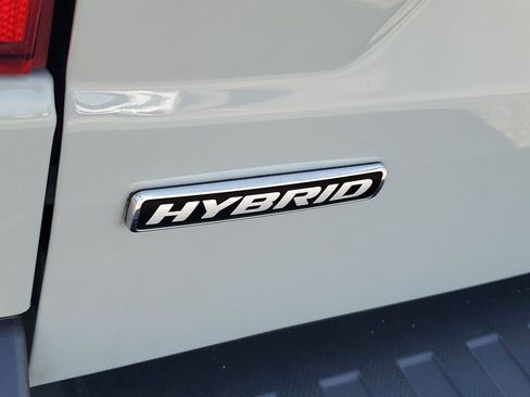 Used 2024 Ford Maverick XLT FWD image 29