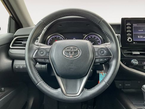 Used 2021 Toyota Camry SE image 17