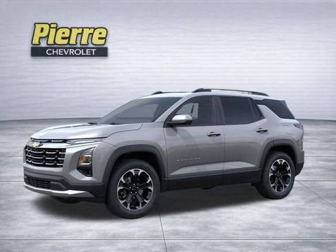 New 2026 Chevrolet Equinox LT image 2