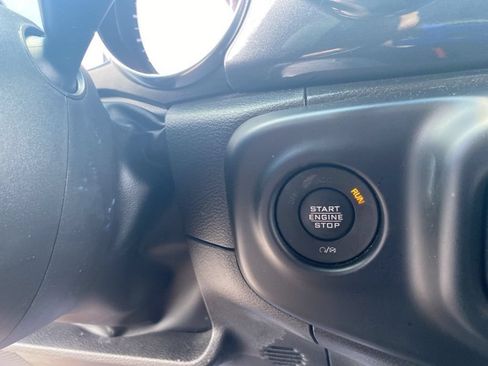 Used 2022 Jeep Wrangler Unlimited Sport AWD/4WD image 23