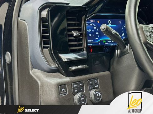 Used 2024 Chevrolet Silverado 2500 High Country w/ High Country Premium Package AWD/4WD image 13
